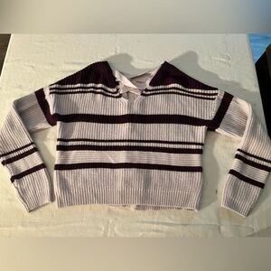 Derek Heart Off-the-Shoulder Sweater in Purple and White